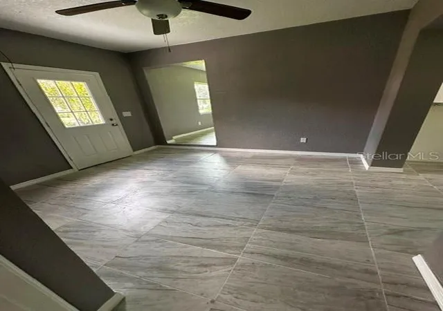 Photo 4 of Single family home for sale at 923 W Lake Cannon Dr NW, Winter Haven, FL 33881 | MLS# A4706514 | Listing updated on 2026-09-18