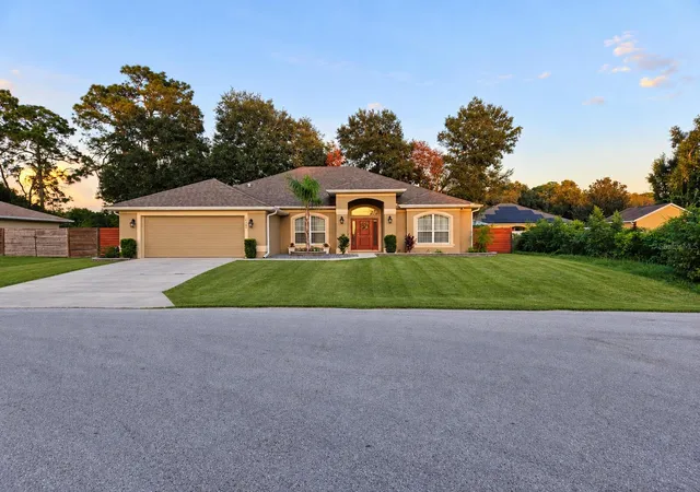 Photo 3 of Single family home for sale at 16049 SE 89th Terrace, Summerfield, FL 34491 | MLS# O6442821 | Listing updated on 2026-09-18