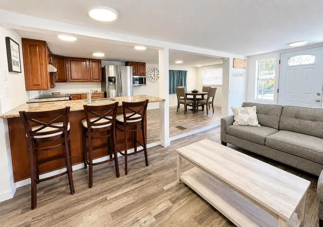 Photo 3 of Manufactured home for sale at 6605 Connecticut St, Bradenton, FL 34207 | MLS# A4706516 | Listing updated on 2026-09-18