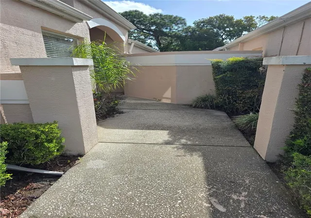 Photo 3 of Single family home for sale at 384 Royal Palm Way, Spring Hill, FL 34608 | MLS# W7889609 | Listing updated on 2026-09-18