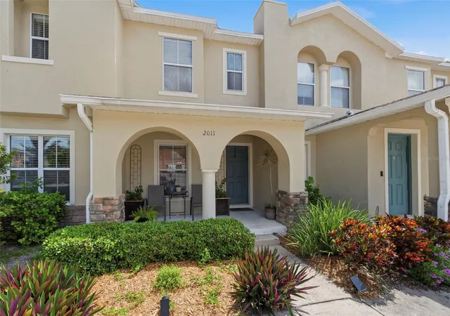 Photo 3 of Townhouse for sale at 2011 Sea Front Ct, Clearwater, FL 33763 | MLS# TB8549696 | Listing updated on 2026-10-07