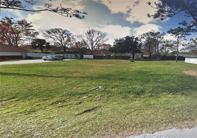 Photo 2 of Sale Pending at 5 Kasper Path, Palm Coast, FL 32164 | MLS# O6442831 | Listing updated on 2026-09-28