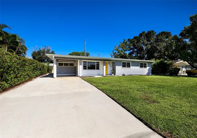 Photo 1 of Single family home for sale at 2877 Michigan St, Sarasota, FL 34237 | MLS# A4706519 | Listing updated on 2026-10-22