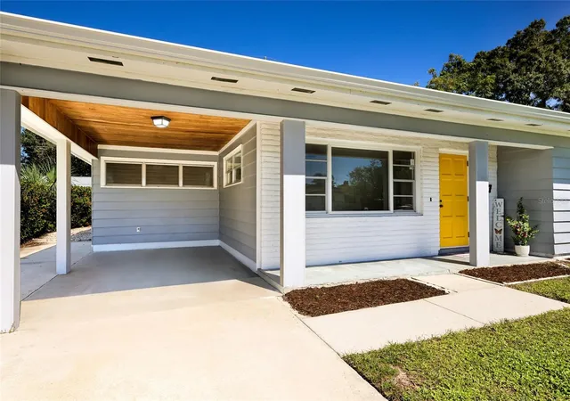 Photo 3 of Single family home for sale at 2877 Michigan St, Sarasota, FL 34237 | MLS# A4706519 | Listing updated on 2026-10-22