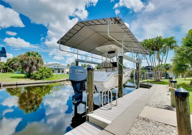 Photo 3 of Single family home for sale at 1429 Lemon Bay Dr, Englewood, FL 34223 | MLS# N6145813 | Listing updated on 2026-10-07