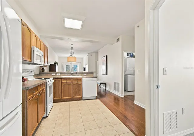 Photo 3 of Condo for sale at 316 8th Street S #304, Saint Petersburg, FL 33701 | MLS# TB8549708 | Listing updated on 2026-09-23