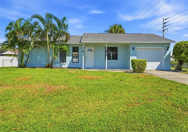 Photo 1 of Single family home for sale at 24 Clemson Rd, Venice, FL 34293 | MLS# A4706523 | Listing updated on 2026-10-01
