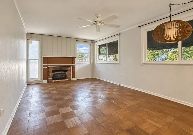 Photo 3 of Single family home for sale at 2921 7th Avenue W, Bradenton, FL 34205 | MLS# O6442844 | Listing updated on 2026-09-20