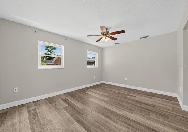 Photo 4 of Single family home for sale at 2638 Balkan St, Apopka, FL 32703 | MLS# TB8549738 | Listing updated on 2026-09-23