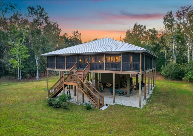 Photo 3 of Sale Pending at 122 Drayton Is Rd, Georgetown, FL 32139 | MLS# G5117947 | Listing updated on 2026-09-21
