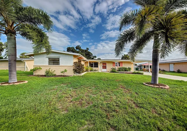 Photo 3 of Single family home for sale at 22542 Elmira Blvd, Punta Gorda, FL 33980 | MLS# C7530890 | Listing updated on 2026-10-05
