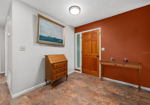Photo 4 of Single family home for sale at 6050 NE 185th Terrace, Williston, FL 32696 | MLS# GC543595 | Listing updated on 2026-09-23