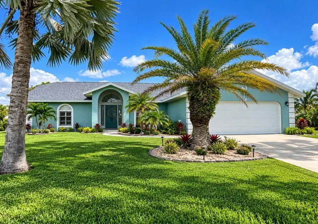 Single family home for sale at 18114 Petoskey Cir, PORT CHARLOTTE, FL 33948 | MLS# A4706551