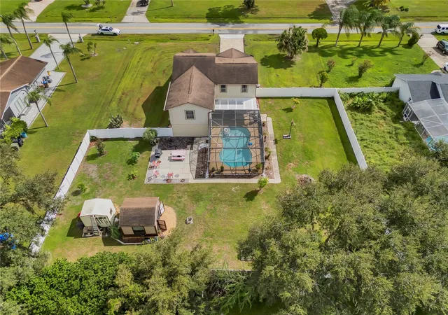 Photo 2 of Single family home for sale at 1861 Pine Needle Trl, Kissimmee, FL 34746 | MLS# S5157845 | Listing updated on 2026-09-19