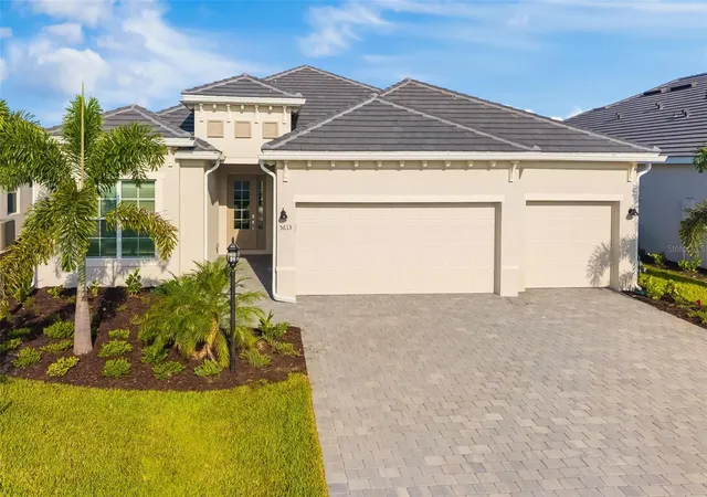 Photo 1 of Single family home for sale at 5613 Lightning Whelk Ln, Bradenton, FL 34211 | MLS# A4706554 | Listing updated on 2026-10-09