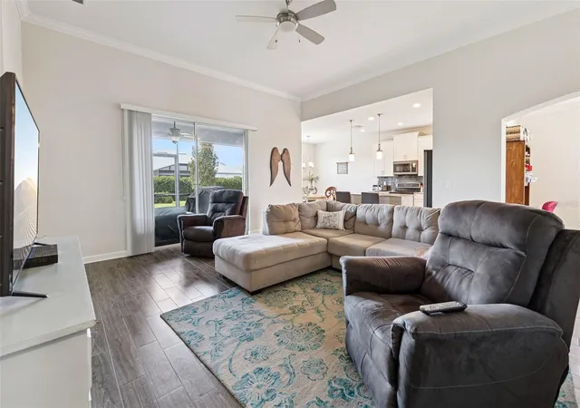 Photo 3 of Single family home for sale at 4075 Bedford Ave, Winter Haven, FL 33884 | MLS# P4939922 | Listing updated on 2026-09-22