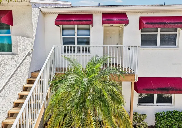 Photo 2 of Condo for sale at 1400 Water View Dr W #202, Largo, FL 33771 | MLS# TB8549768 | Listing updated on 2026-09-23