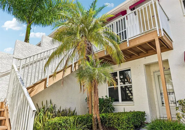 Photo 4 of Condo for sale at 1400 Water View Dr W #202, Largo, FL 33771 | MLS# TB8549768 | Listing updated on 2026-09-23