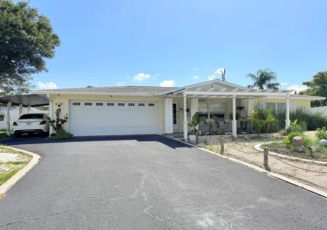 Photo 1 of Single family home for sale at 1779 Avon Ln, Clearwater, FL 33756 | MLS# TB8549770 | Listing updated on 2026-10-06