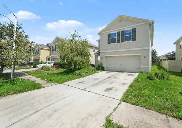 Photo 3 of Single family home for sale at 7796 Tuscan Bay Cir, Wesley Chapel, FL 33545 | MLS# TB8549774 | Listing updated on 2026-09-19