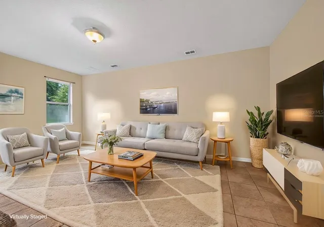 Photo 4 of Single family home for sale at 11601 Tangle Stone Dr, Gibsonton, FL 33534 | MLS# TB8549775 | Listing updated on 2026-09-19