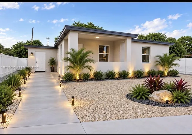 Single family home for sale at 511 SE 2nd Street, HIALEAH, FL 33010 | MLS# TB8549780