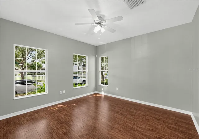 Photo 3 of Single family home for sale at 16234 Bridgewalk Dr, Lithia, FL 33547 | MLS# TB8549783 | Listing updated on 2026-09-18