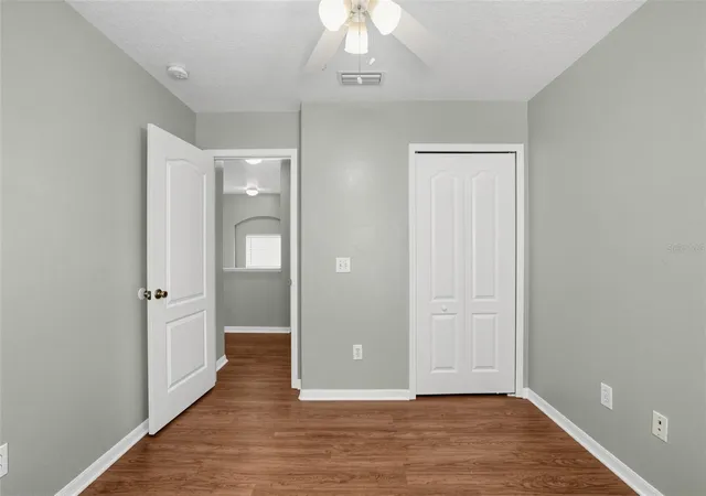 Photo 4 of Single family home for sale at 16234 Bridgewalk Dr, Lithia, FL 33547 | MLS# TB8549783 | Listing updated on 2026-09-18