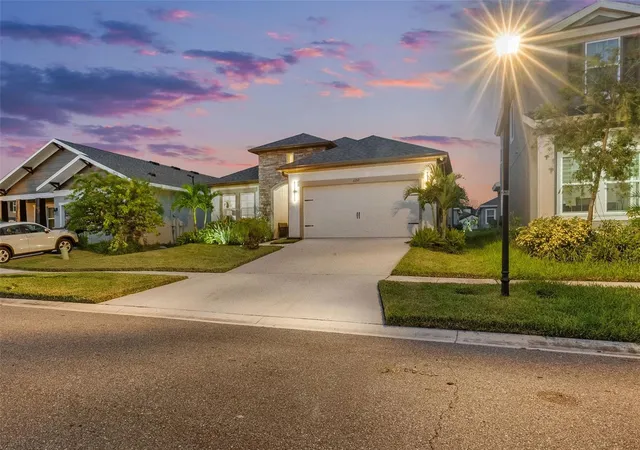 Photo 3 of Single family home for sale at 6252 Hidden Branch Dr, Apollo Beach, FL 33572 | MLS# P4939924 | Listing updated on 2026-10-08