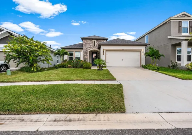 Photo 4 of Single family home for sale at 6252 Hidden Branch Dr, Apollo Beach, FL 33572 | MLS# P4939924 | Listing updated on 2026-10-08