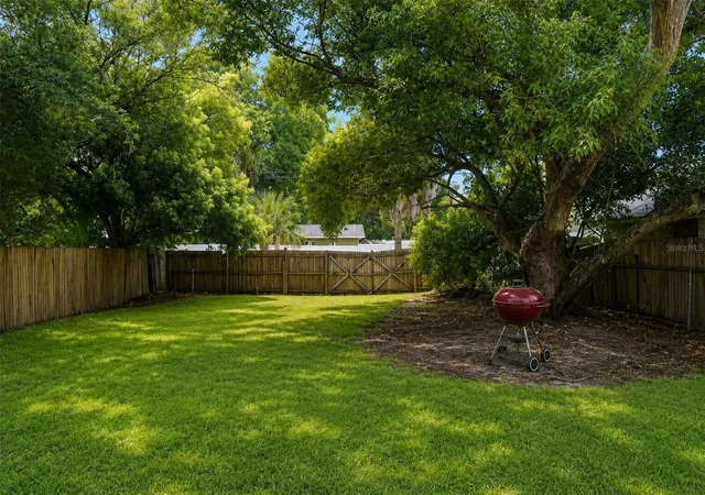 Photo 4 of Single family home for sale at 1120 11th Avenue S, Saint Petersburg, FL 33705 | MLS# TB8549789 | Listing updated on 2026-09-22