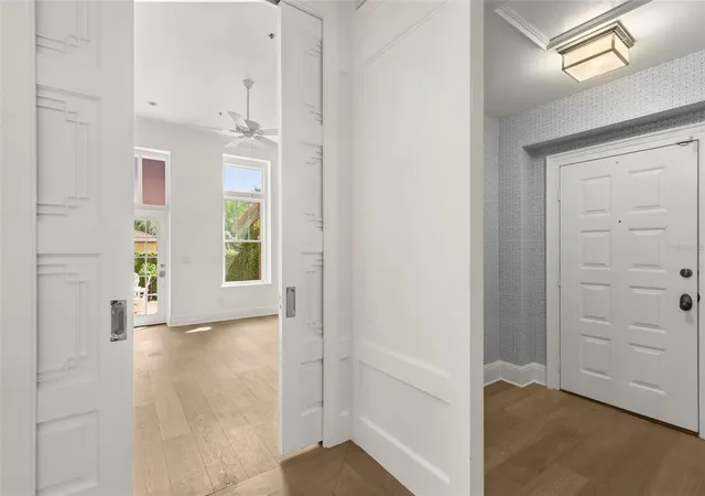 Listing Photo 4 - Condo for sale in building located at 1602 Alabama Dr, Winter Park, FL 32789 - Unit #107