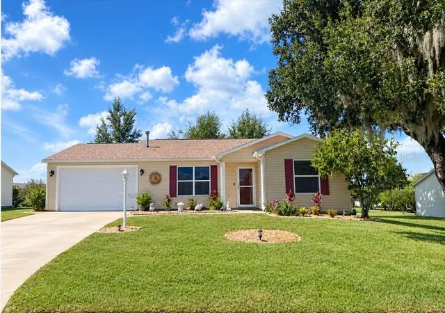 Single family home for sale at 17632 SE 92nd Grantham Ter, THE VILLAGES, FL 32162 | MLS# G5117958