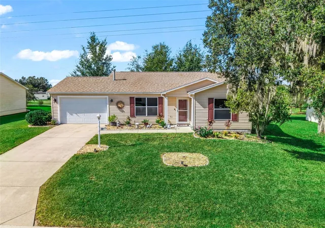 Single family home for sale at 17632 SE 92nd Grantham Ter, THE VILLAGES, FL 32162 | MLS# G5117958