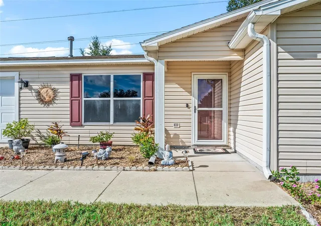Photo 3 of Single family home for sale at 17632 Se 92nd Grantham Ter, The Villages, FL 32162 | MLS# G5117958 | Listing updated on 2026-09-24
