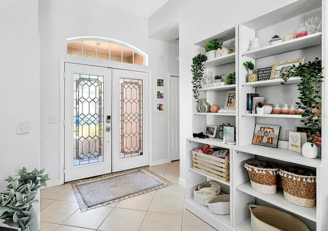Photo 3 of Single family home for sale at 4006 2nd Avenue E, Bradenton, FL 34208 | MLS# A4706565 | Listing updated on 2026-09-19
