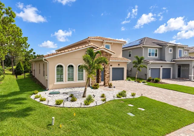 Photo 3 of Single family home for sale at 15603 Vetta Dr, Bella Collina, FL 34756 | MLS# O6442914 | Listing updated on 2026-09-25