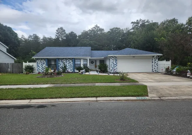 Single family home for sale at 3731 Valencia Grv Ln, ORLANDO, FL 32817 | MLS# O6442917