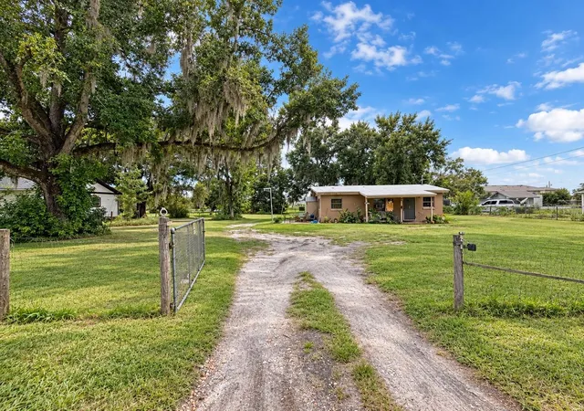 Single family home for sale at 1800 Crawford Ave, Saint Cloud, FL 34769 | MLS# O6442918