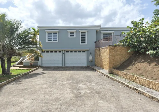 Photo 4 of Sale Pending at 98 Calle Dixón Matos Urb El Mirador, Coamo, PR 00769 | MLS# PR9124274 | Listing updated on 2026-10-23