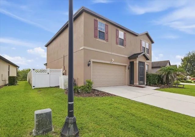 Photo 3 of Single family home for sale at 8734 Hinsdale Hts Dr, Polk City, FL 33868 | MLS# P4939925 | Listing updated on 2026-09-20