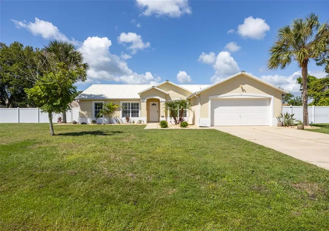 Photo 3 of Single family home for sale at 11 Lancaster Ln, Palm Coast, FL 32137 | MLS# FC321543 | Listing updated on 2026-09-20