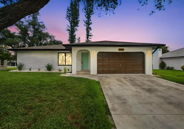 Photo 1 of Single family home for sale at 3671 Pine Rd, Venice, FL 34293 | MLS# TB8549807 | Listing updated on 2026-09-18