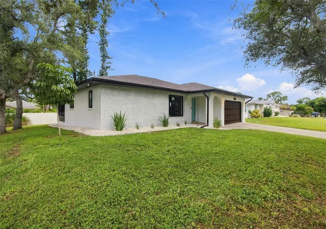 Photo 2 of Single family home for sale at 3671 Pine Rd, Venice, FL 34293 | MLS# TB8549807 | Listing updated on 2026-09-18