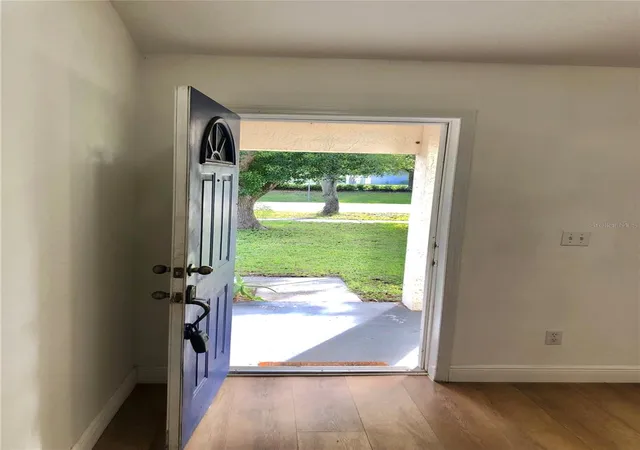 Photo 3 of Single family home for sale at 1606 Beulah Rd, Winter Garden, FL 34787 | MLS# S5157851 | Listing updated on 2026-10-20