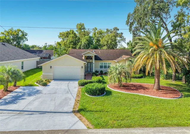 Photo 1 of Single family home for sale at 10440 Norvell Rd, Spring Hill, FL 34608 | MLS# W7889614 | Listing updated on 2026-09-19