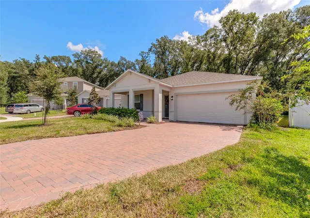 Photo 2 of Single family home for sale at 1644 Andover Ridge Dr, Deland, FL 32720 | MLS# V4951362 | Listing updated on 2026-09-24