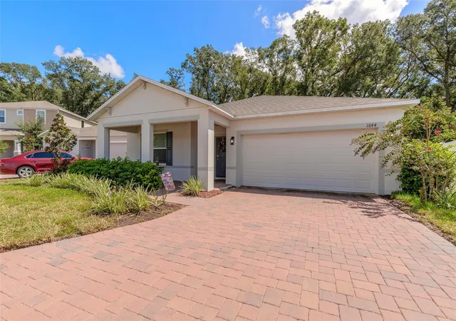 Photo 3 of Single family home for sale at 1644 Andover Ridge Dr, Deland, FL 32720 | MLS# V4951362 | Listing updated on 2026-09-24