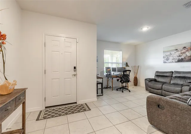 Photo 4 of Single family home for sale at 1644 Andover Ridge Dr, Deland, FL 32720 | MLS# V4951362 | Listing updated on 2026-09-24