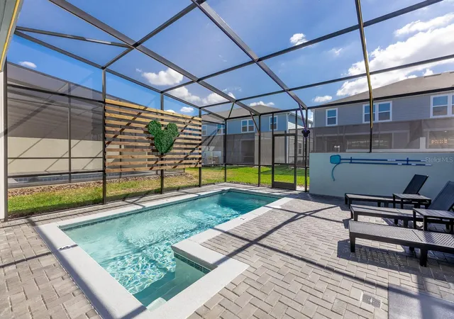 Photo 3 of Townhouse for sale at 4006 Lana Ave, Davenport, FL 33897 | MLS# O6442938 | Listing updated on 2026-09-25